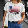 Victory 1776 愛国的 ベッツィー・ロス アメリカ国旗 星13個 Tシャツ 彼女への贈り物