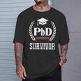 PhdurvivorFor Graduationtudent Tシャツ 彼への贈り物