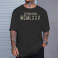 Mcmlxxv 1975年設立 ローマ数字。 Tシャツ 彼への贈り物