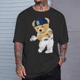 かわいいテディベア野球ヒッター。 Tシャツ 彼への贈り物