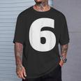 タイポグラフィ 太字表示 6番 数字 6 Tシャツ 彼への贈り物