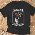 Building Connection Astronaut Autism Tシャツ 高齢者への贈り物
