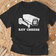 ay Cheese 監視防犯カメラ Tシャツ 高齢者への贈り物
