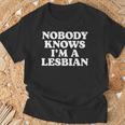 Nobody Knows I'm A Lesbian Gay Lgbtq ユーモア プライド 月 長袖tシャツ Tシャツ 高齢者への贈り物