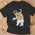 かわいいテディベア野球ヒッター。 Tシャツ 高齢者への贈り物