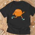 アイロニック・オレンジ・ランニング・マラソン・ホビーランナー Tシャツ 高齢者への贈り物