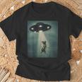 エイリアン誘拐パグ Ufo 面白い宇宙犬デザイン Tシャツ 高齢者への贈り物