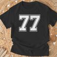 ナンバー77 野球 フットボール 誕生日 Tシャツ 高齢者への贈り物