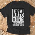 加藤苗字名字 A Kato Thing You Wouldn't Understand Family Name Tシャツ 高齢者への贈り物