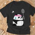 疲れきったバドミントンパンダ 面白いかわいいシャトルコック動物 Tシャツ 高齢者への贈り物