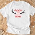 Cazador Las Cosas Buenase Hacen Esperar Ciervo Caza Bosque Camiseta unisex Regalos para ancianos