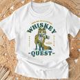 Join Me On A Whiskey Quest Cute Fox メンズ バーボンシャツ ギフト Tシャツ 高齢者への贈り物