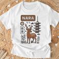 奈良 日本 鹿 日本語タイポグラフィ 漢字 自然 旅行 Tシャツ 高齢者への贈り物
