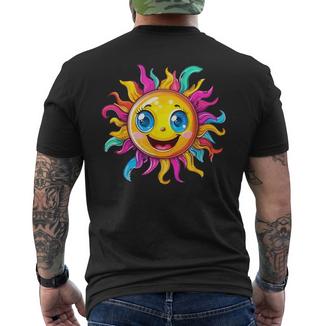 Soleil Heureux Avec Des Rayons Colorés Et Un Grandourire T-shirt imprimé au dos - Cadeauxyz